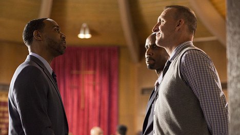 Kevin Carroll, Christopher Eccleston - The Leftovers - Axis Mundi - Photos