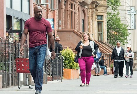 Mike Colter - Luke Cage - Season 1 - Van film