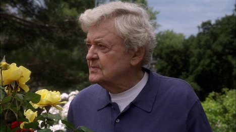 Hal Holbrook - Sons of Anarchy - Home - Photos