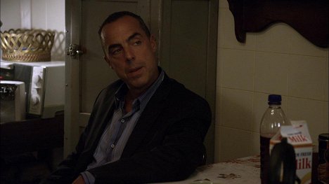 Titus Welliver - Sons of Anarchy - Home - Photos