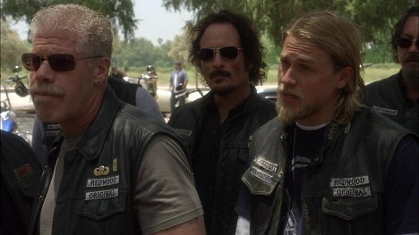 Ron Perlman, Kim Coates, Charlie Hunnam - Sons of Anarchy - Weite Kreise - Filmfotos