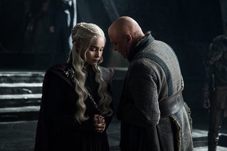 Emilia Clarke, Conleth Hill - Game of Thrones - The Queen's Justice - Photos