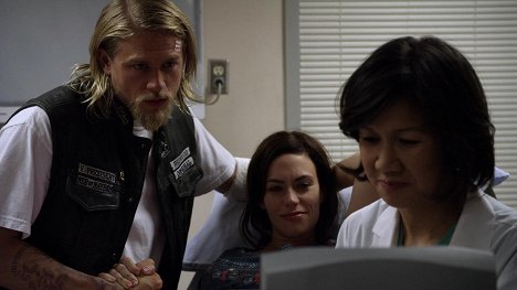 Charlie Hunnam, Maggie Siff - Sons of Anarchy - Bis dass der Tod ... - Filmfotos