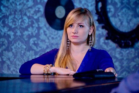 Ekaterina Radchenko - Baryšňa i chuligan - Van de set