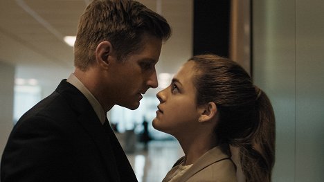 Paul Sparks, Riley Keough - The Girlfriend Experience - Blindsided - Filmfotos