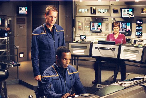 Scott Bakula, Anthony Montgomery, Jolene Blalock - Star Trek: Enterprise - Similitude - Photos