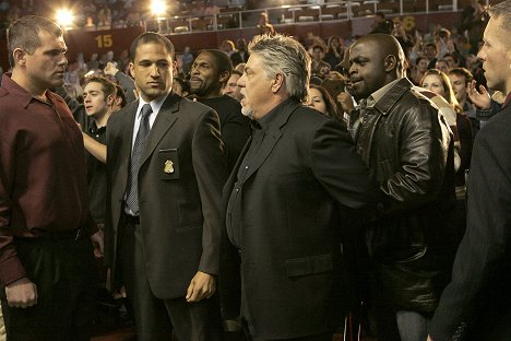 Bruce McGill, Alimi Ballard - Numb3rs - Contenders - Do filme