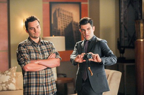 Jake Johnson, Max Greenfield - New Girl - Swuit - Photos