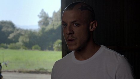 Theo Rossi - Sons of Anarchy - With an X - Photos