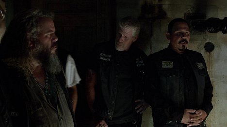 Mark Boone Junior, Ron Perlman, Emilio Rivera - Sons of Anarchy - Unter Beschuss - Filmfotos