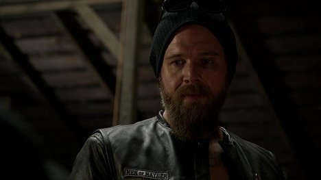 Ryan Hurst - Sons of Anarchy - Family Recipe - Photos