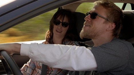 Maggie Siff, Charlie Hunnam - Sons of Anarchy - Hands - Photos