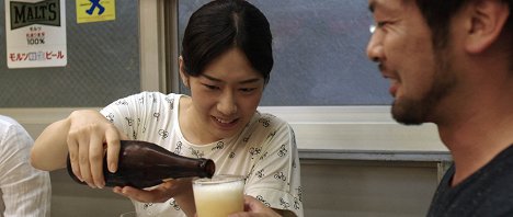Akane Tatsukawa, Hiroto Ogi - Lumières d'été - Z filmu
