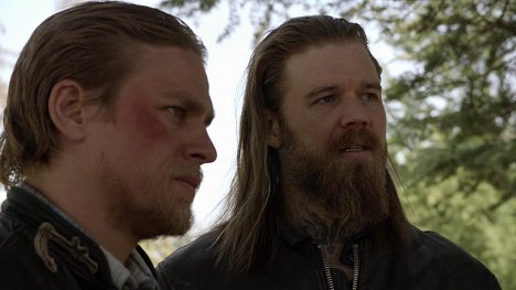 Charlie Hunnam, Ryan Hurst - Sons of Anarchy - Yksinvaltias - Kuvat elokuvasta