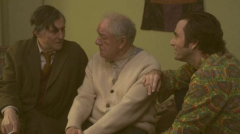Gabriel Byrne, Michael Gambon, David Tennant - Mad to Be Normal - Filmfotos