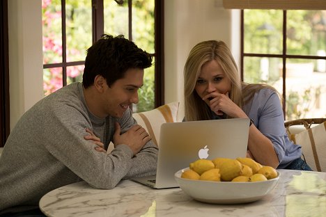 Nat Wolff, Reese Witherspoon - Un coeur à prendre - Film