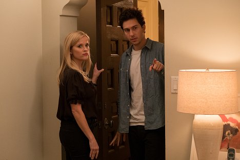 Reese Witherspoon, Nat Wolff - Home Again - Photos