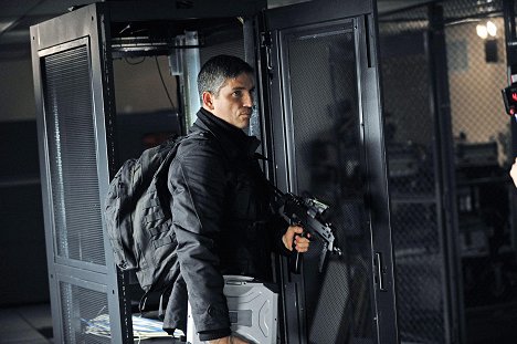 James Caviezel - Person of Interest - Matsya Nyaya - Kuvat elokuvasta