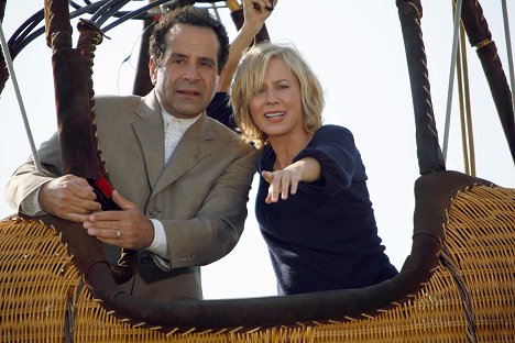 Tony Shalhoub, Traylor Howard - Monk - Mr. Monk and the Leper - Van film