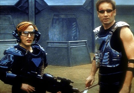 Gillian Anderson, David Duchovny - The X-Files - First Person Shooter - Photos