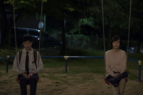 Chan-yeong Yoon, Soo-jeong Im - Dangshinui bootak - Film