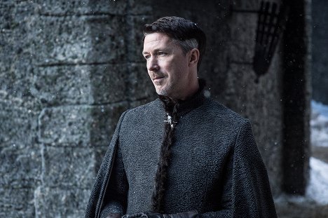 Aidan Gillen - Hra o trůny - Za bouře zrozená - Z filmu