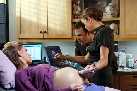 KaDee Strickland, Paul Adelstein, Kate Walsh - Private Practice - Life Support - Photos