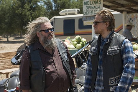 Mark Boone Junior, Charlie Hunnam - Sons of Anarchy - Gnadenlos - Filmfotos