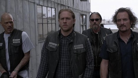 David Labrava, Charlie Hunnam, Tommy Flanagan, Kim Coates - Sons of Anarchy - Vaarallista piirileikkiä - Kuvat elokuvasta