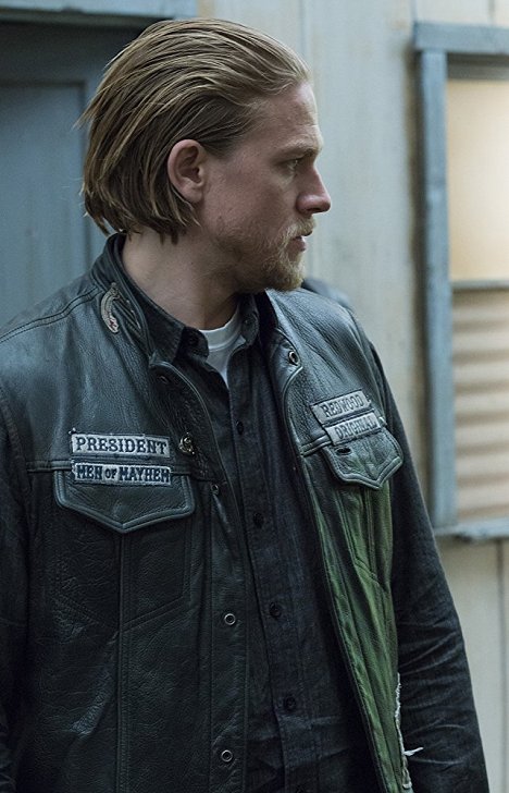 Charlie Hunnam - Sons of Anarchy - Guerre totale - Film