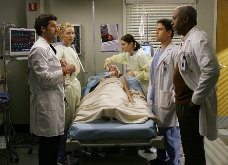 Patrick Dempsey, Katherine Heigl, Chyler Leigh, T.R. Knight, James Pickens Jr. - Grey's Anatomy - Haunt You Every Day - Van film