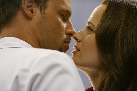 Justin Chambers, Elizabeth Reaser - Grey's Anatomy - Die jungen Ärzte - Asche zu Asche - Filmfotos