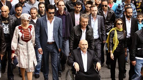 Bade İşçil, Kenan İmirzalıoğlu, Tuncel Kurtiz, Barış Falay - Ezel - De la película