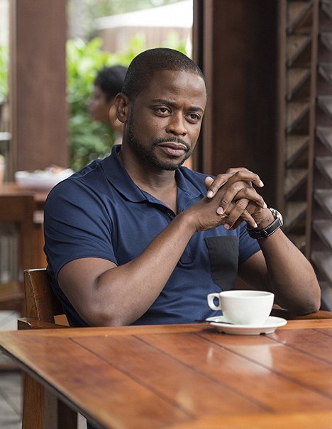 Dulé Hill - Ballers - Laying in the Weeds - Photos