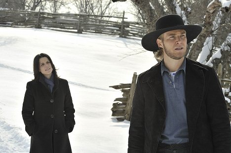 Neve Campbell - An Amish Murder - De la película