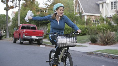 Julie Bowen - Taková moderní rodinka - Skaut cestovatel - Z filmu