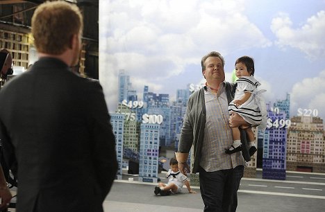 Eric Stonestreet - Modern Family - Chirp - Photos