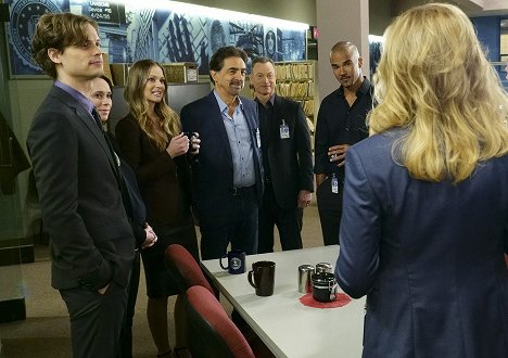 Matthew Gray Gubler, Jennifer Love Hewitt, A.J. Cook, Joe Mantegna, Gary Sinise, Shemar Moore - Criminal Minds - Drei Länder, drei Jahre - Filmfotos