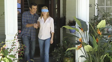 Ty Burrell, Julie Bowen - Modern Family - Karren, Kerle und Prinzessinnen - Filmfotos