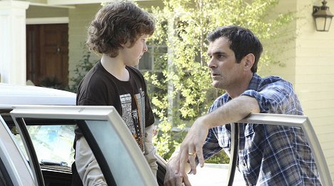 Nolan Gould, Ty Burrell - Modern Family - Karren, Kerle und Prinzessinnen - Filmfotos