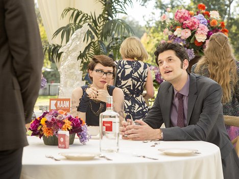 Valorie Curry, Ben Schwartz - House of Lies - The Urge to Save Humanity Is Almost Always a False Front for the Urge to Rule - Photos