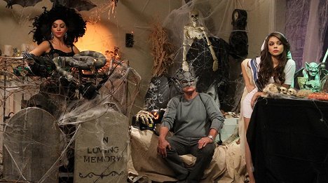 Sofía Vergara, Ed O'Neill, Sarah Hyland - Taková moderní rodinka - Halloween - Z filmu