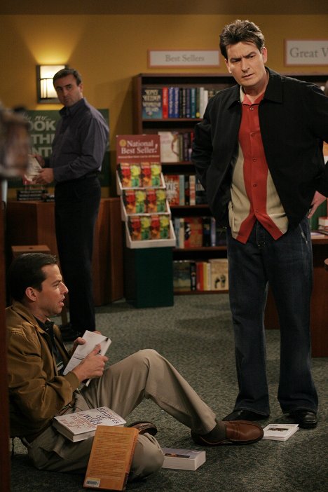 Jon Cryer, Charlie Sheen - Two and a Half Men - That Special Tug - Photos