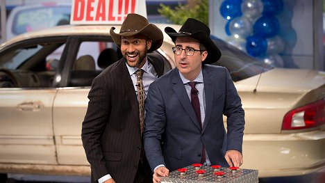 Keegan-Michael Key, John Oliver - John Oliver: Co týden dal a vzal - Z filmu