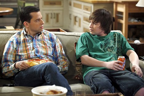 Jon Cryer, Angus T. Jones - Two and a Half Men - Baseball Was Better with Steroids - Photos