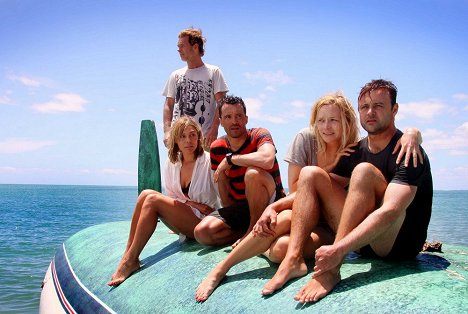 Zoe Naylor, Damian Walshe-Howling, Adrienne Pickering, Gyton Grantley - The Reef - Schwimm um dein Leben - Filmfotos