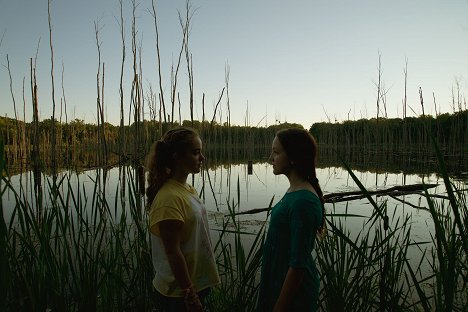 Lucinda Armstrong Hall, Charlotte Salisbury - Porcupine Lake - Kuvat elokuvasta