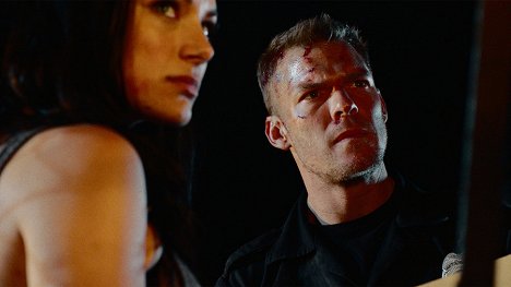 Alan Ritchson - Blood Drive - In the Crimson Halls of Kane Hill - Photos