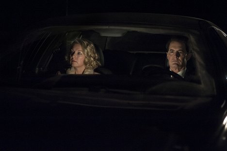 Sheryl Lee, Kyle MacLachlan - Twin Peaks - Episode 18 - Van film