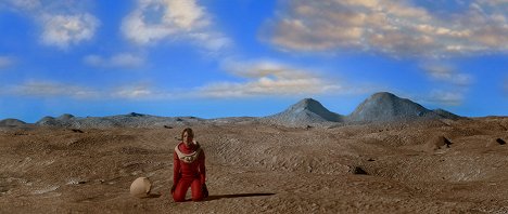 Sarah Butler - Moontrap - Angriffsziel Erde - Filmfotos
